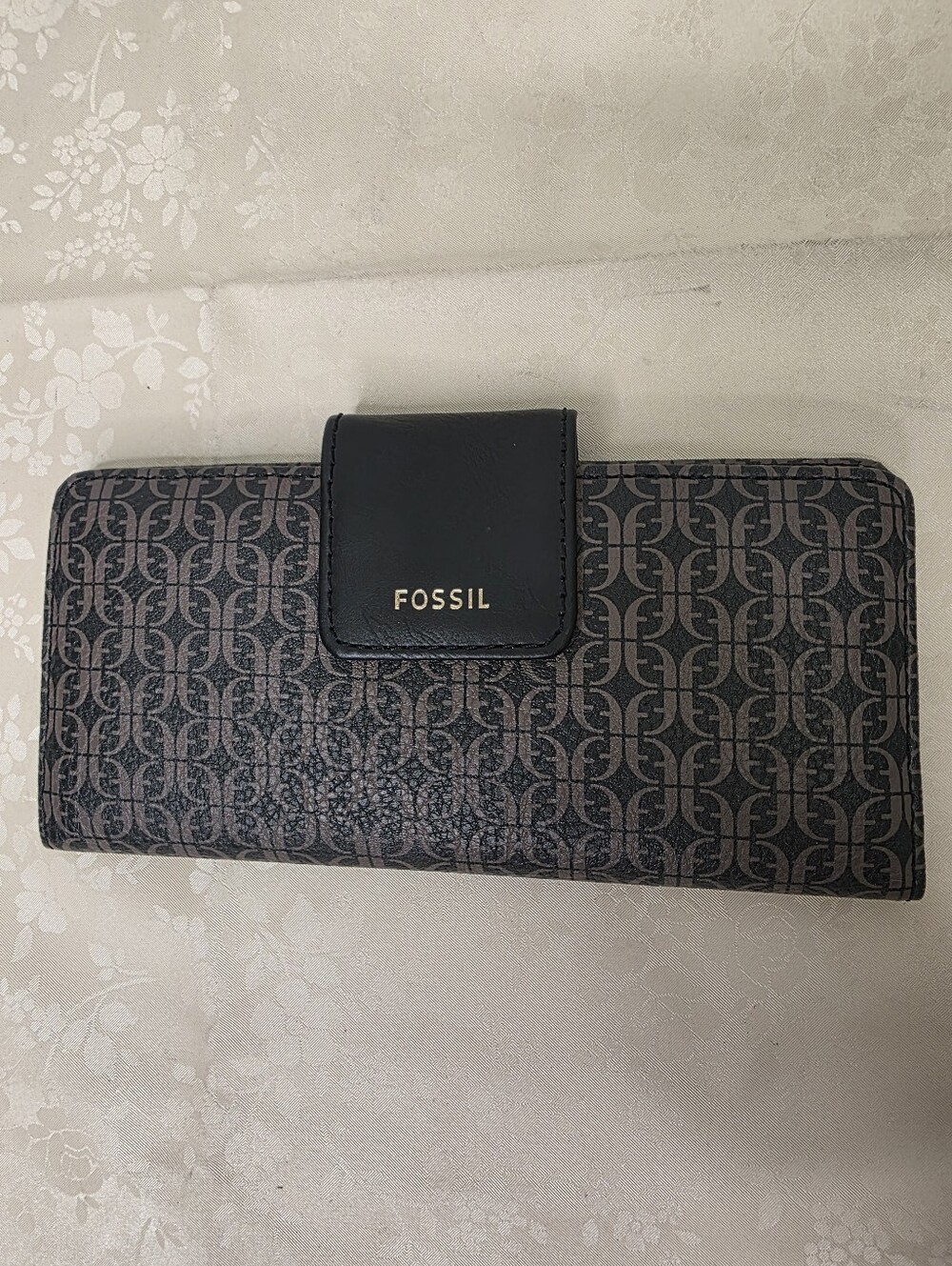 NWT Fossil Madison Slim Clutch Wallet Black Brown Classic Logo Signature Vegan